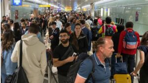 heathrow reduced passenger charge