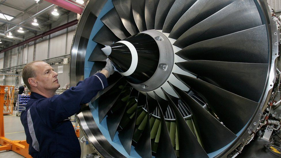 Rolls Royce to give staff £2,000 living-cost bonus