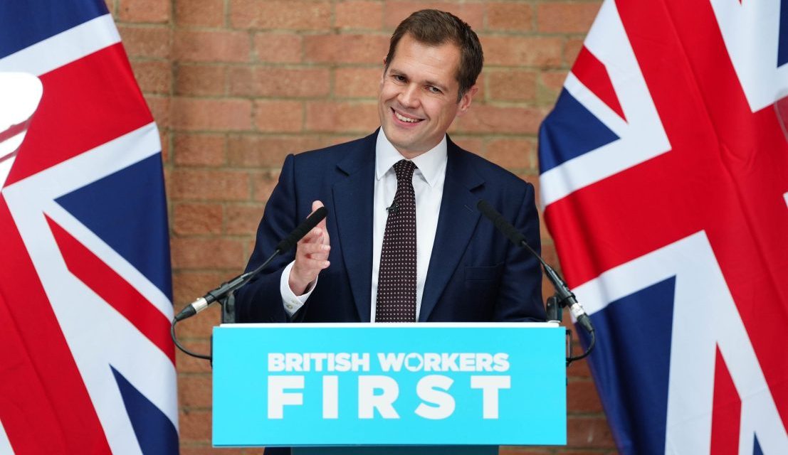 Reform to slash HMRC officials’ pay if taxpayers wait too long