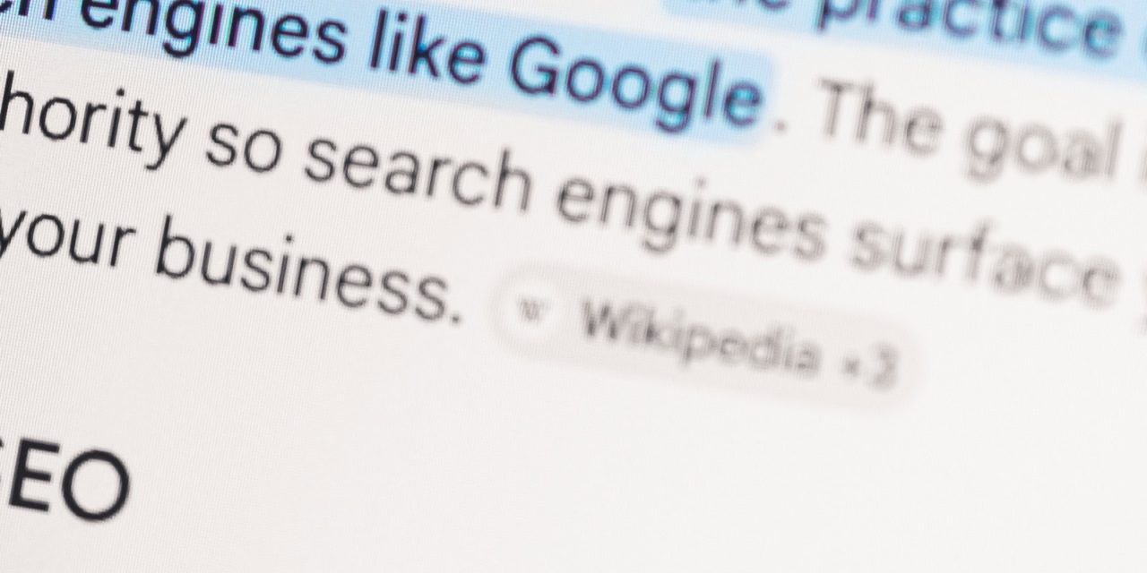 What Wikipedia Reveals About AI Overviews And Web Traffic via @sejournal, @MattGSouthern